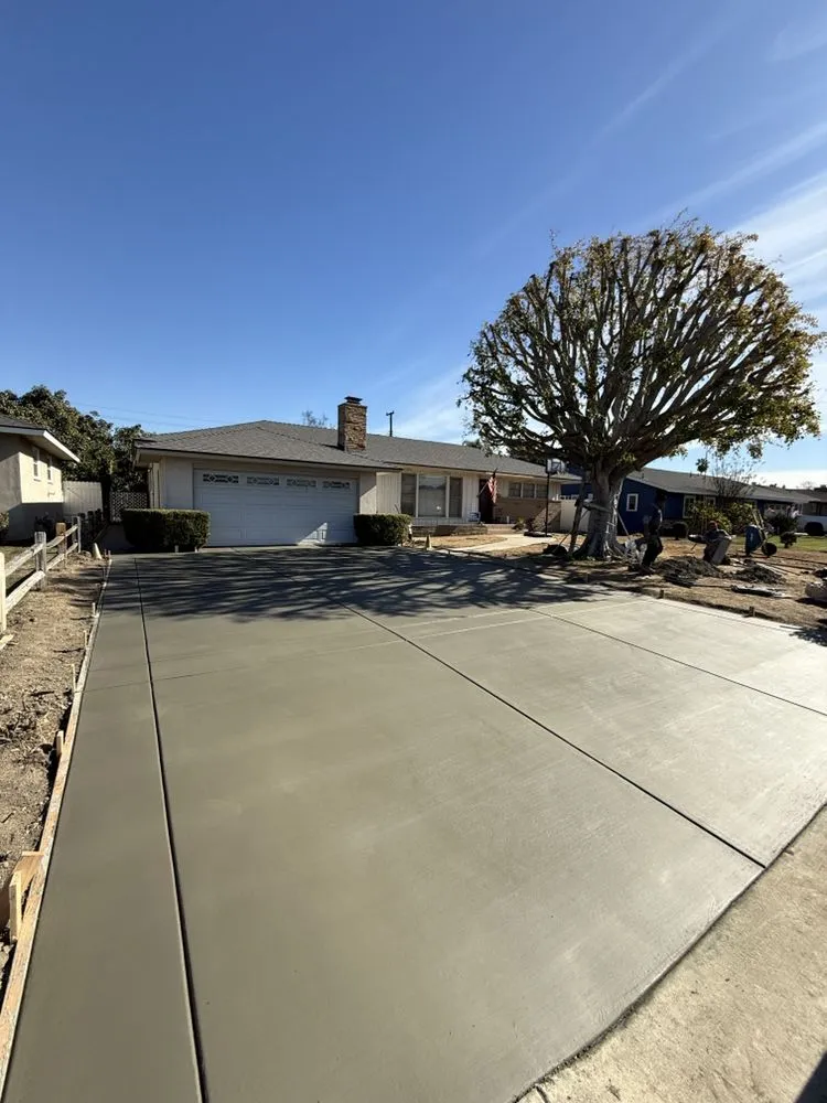 Local landscape installation experts serving Santa Ana, CA - Motas Builders & Landscapes