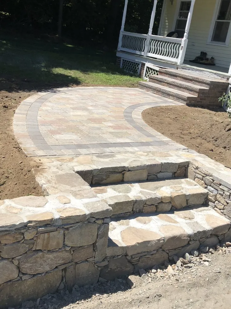 Expert yard maintenance experts serving Coventry, RI - Mota's Construction