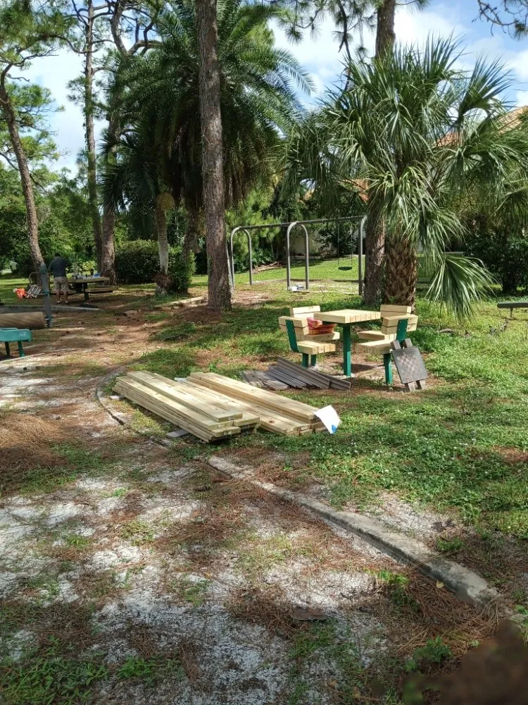 Reliable lawn mowing service experts serving Delray Beach, FL - Mother's Little Helper