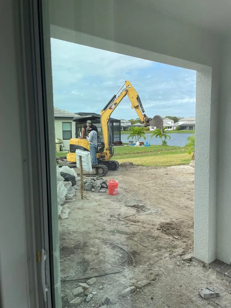 Local lawn care service in Lakewood Ranch, FL by Motion MGNT