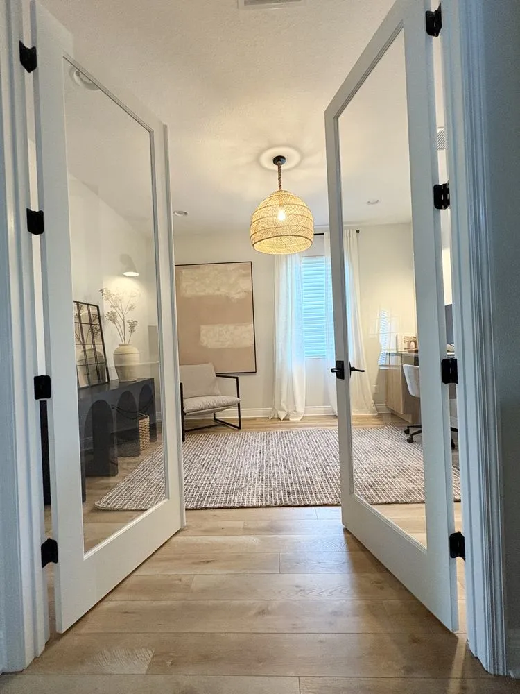 Top-rated outdoor landscaping experts serving Lakewood Ranch, FL - Motion MGNT