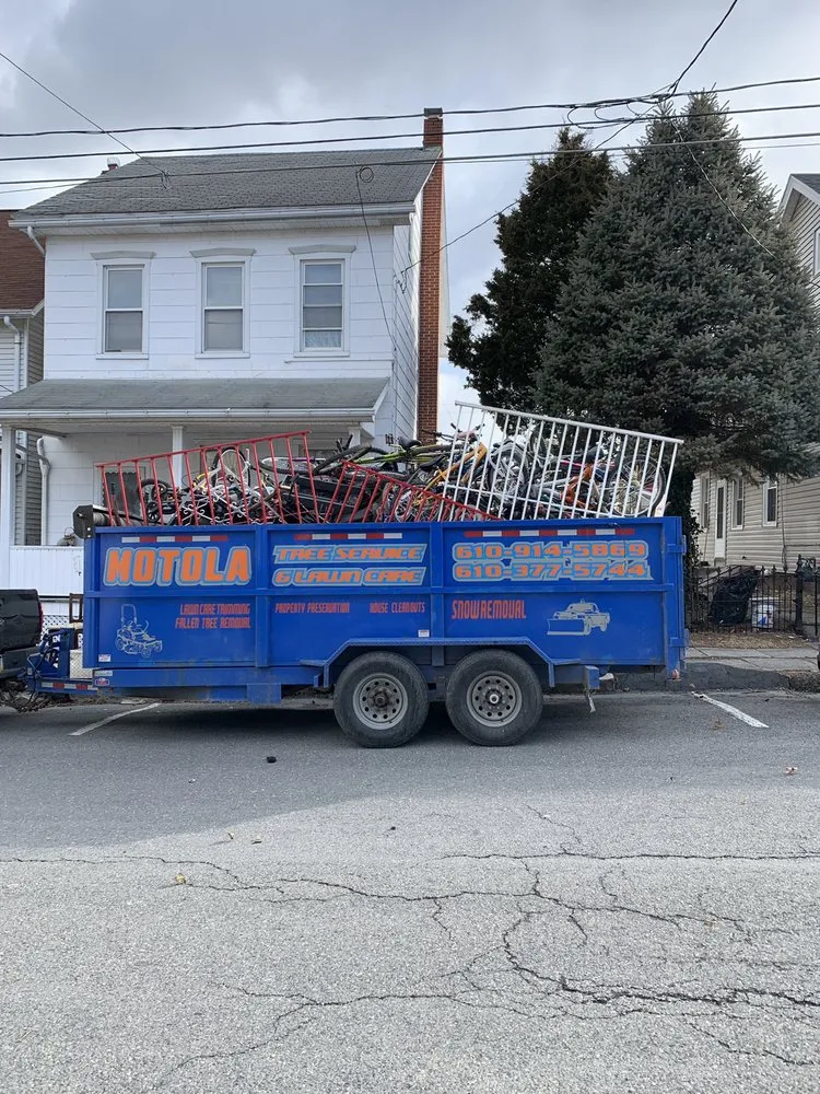 Trusted lawn mowing service experts serving Lehighton, PA - Motolas Landscaping and Junk Hauling