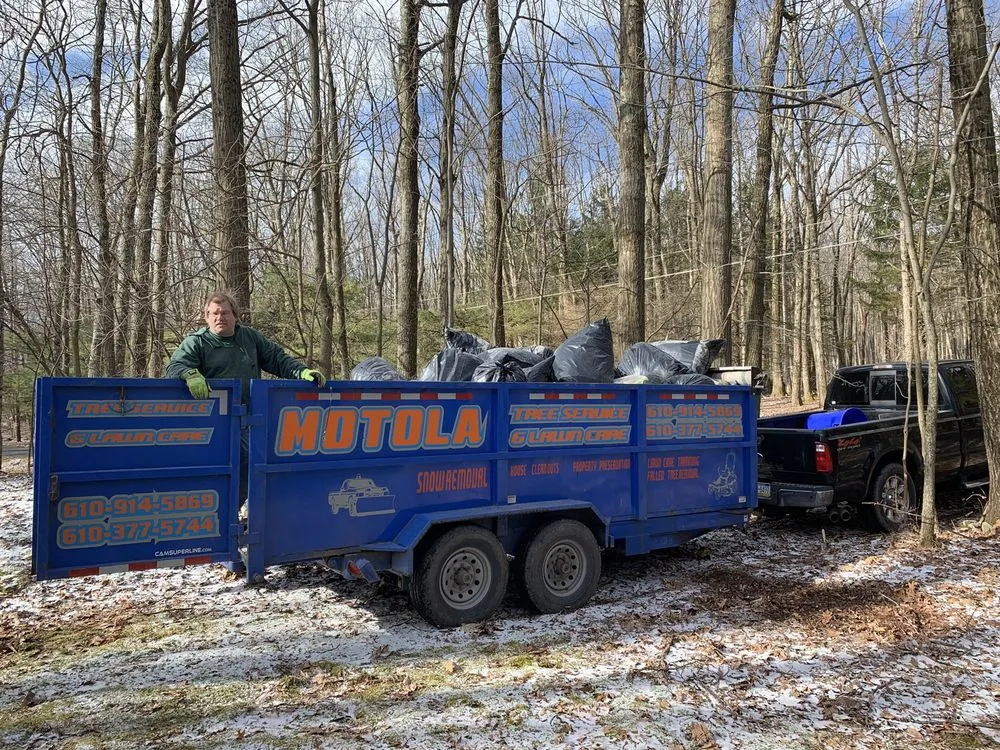 Top-rated garden landscaping for beautiful yards in Lehighton, PA by Motolas Landscaping and Junk Hauling