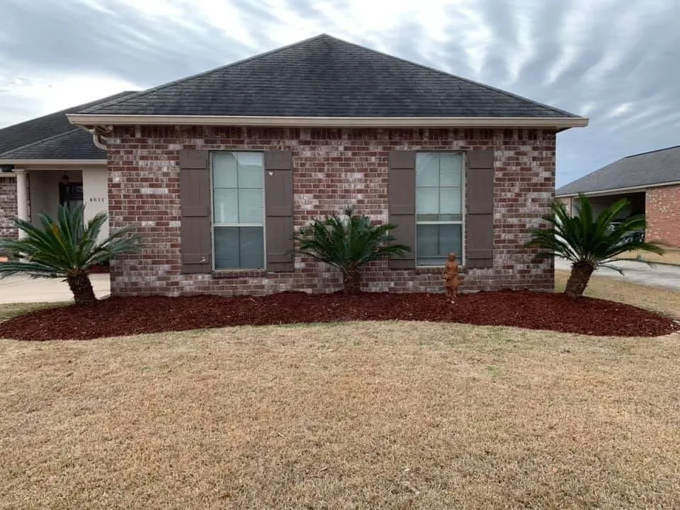 Top-rated landscaping services in Baker, LA by Moton Lawn Care