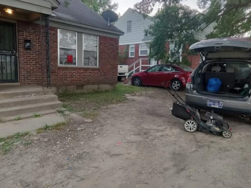 Expert landscaping services in Memphis, TN by Motons Lawn Services & Landscaping