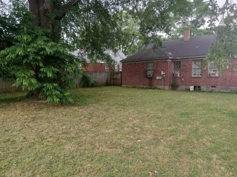 Reliable outdoor landscaping in Memphis, TN - Motons Lawn Services & Landscaping