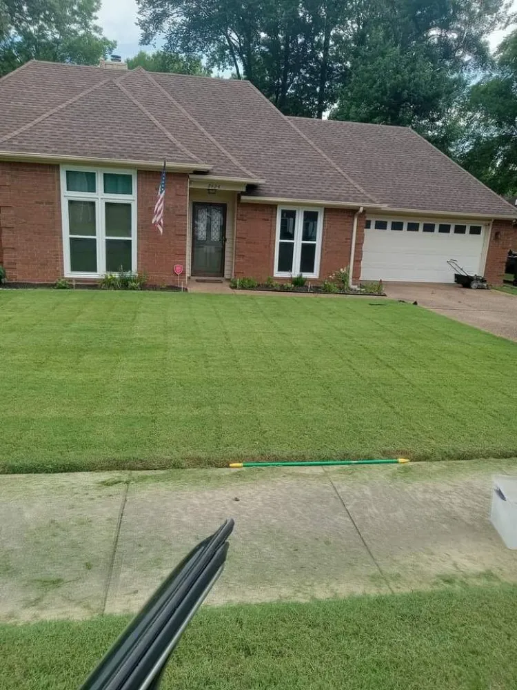 Local residential landscaping in Memphis, TN - Motons Lawn Services & Landscaping