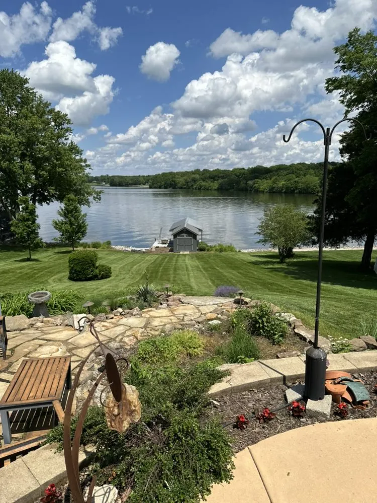 Trusted yard maintenance in Springfield, IL - Motor Mouth Mowing