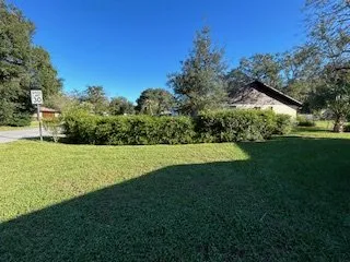 Custom lawn mowing service in Anthony, FL by Motovation Property Solutions