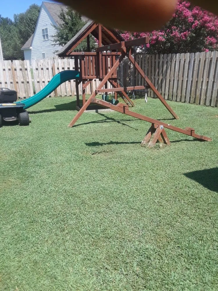 Trusted yard maintenance in Charlotte, NC - Mo&Trev Lawn Care Services