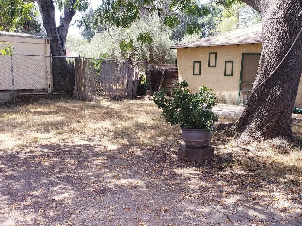 Top-rated garden landscaping in Pasadena, CA by Mott Restoration