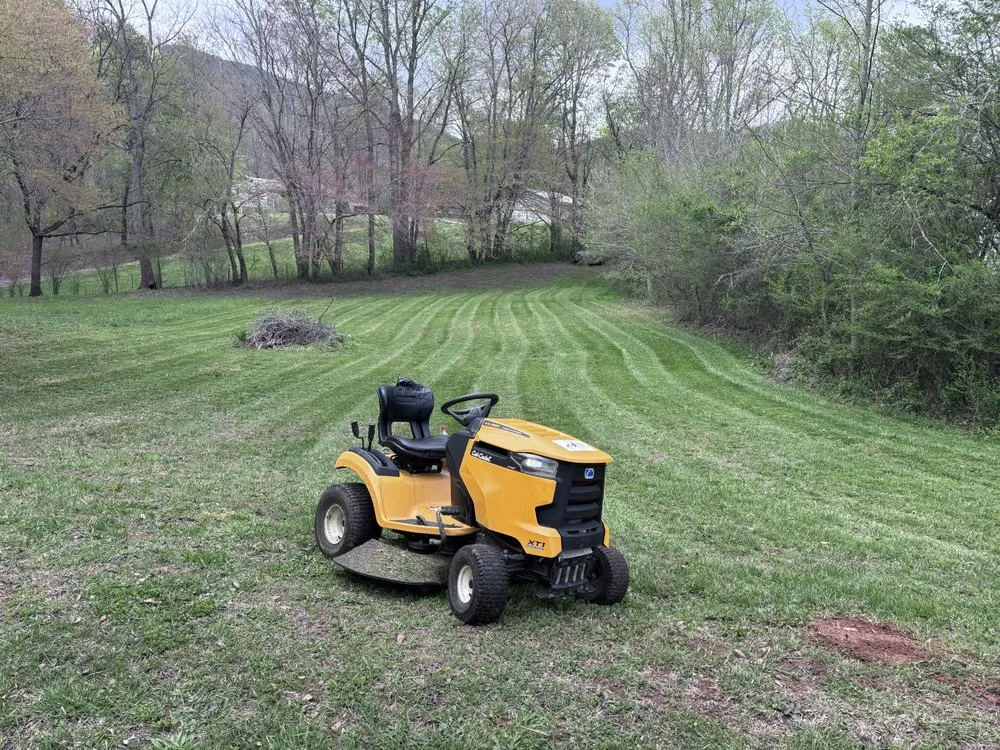 Reliable yard cleanup service in Hiawassee, GA by Mountain Adventure Landscaping