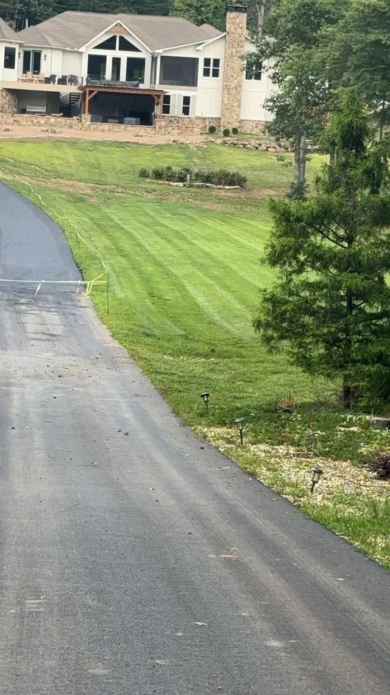 Custom yard maintenance in Hiawassee, GA by Mountain Adventure Landscaping