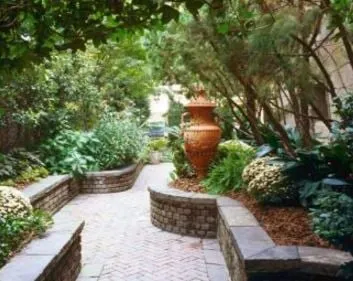 Custom landscaping services in Mountain Brook, AL - Mountain Brook Landscaping