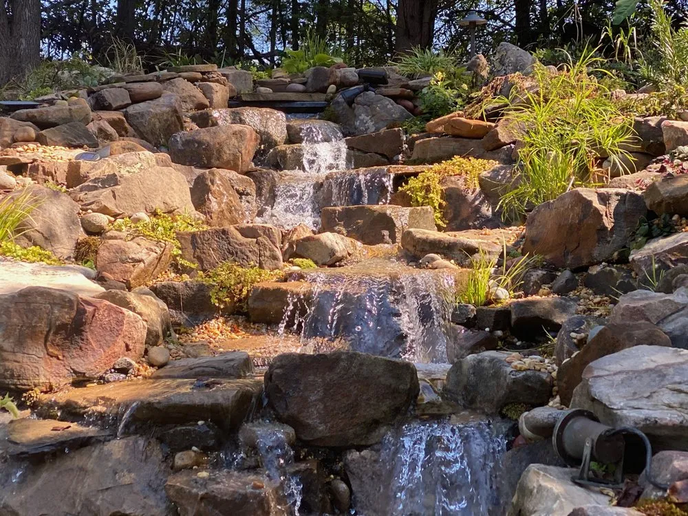 Reliable lawn care service in Woodstock, GA - Mountain Creek Ponds