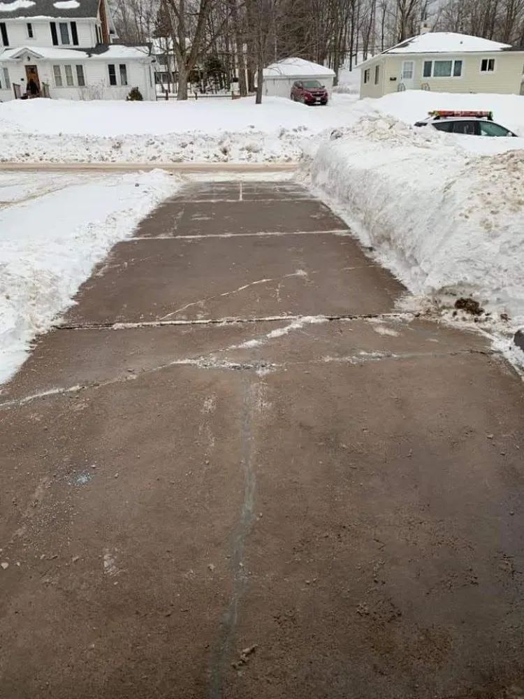 Expert outdoor landscaping experts serving East Hartford, CT - Mountain Hill Lawn Care