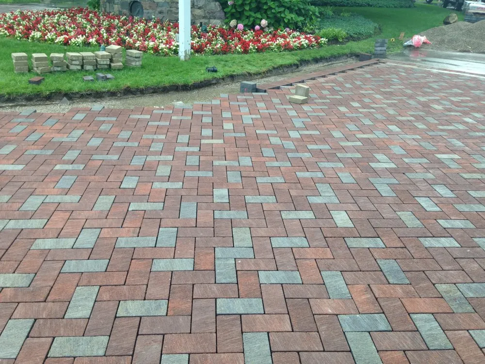 Expert yard maintenance experts serving Asheville, NC - Mountain Lawn Care