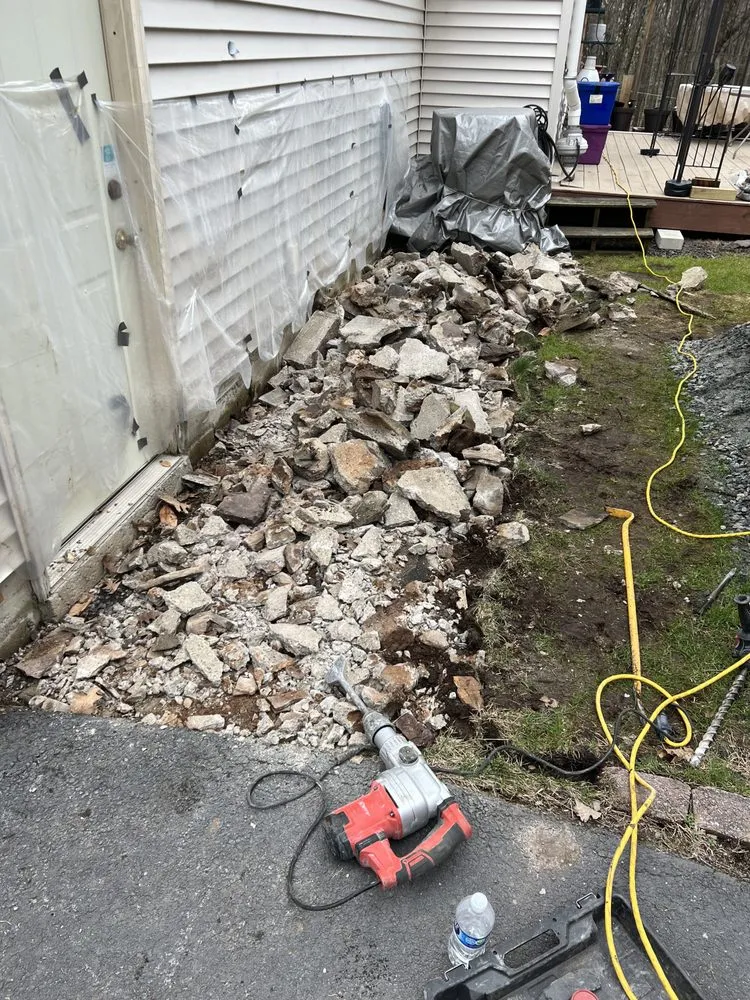 Reliable lawn care service near you across Bushkill, PA - Mountain Maintenace & Renovations