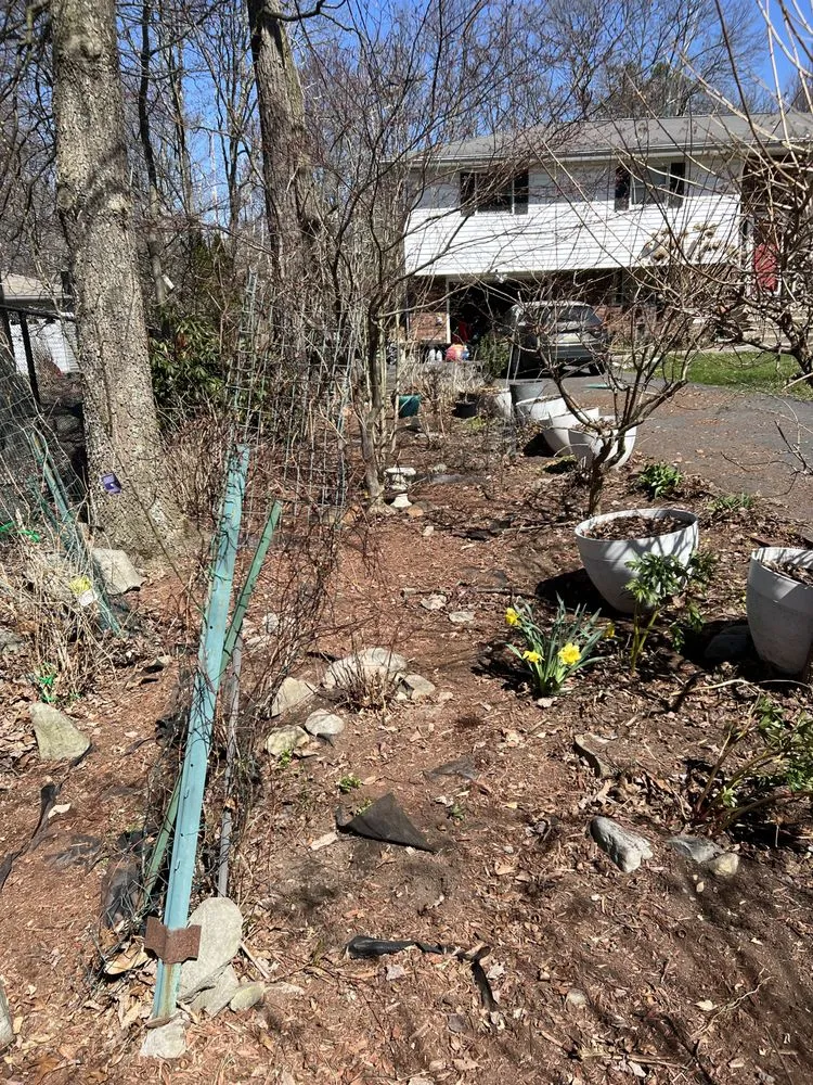 Professional garden landscaping in Bushkill, PA by Mountain Maintenace & Renovations