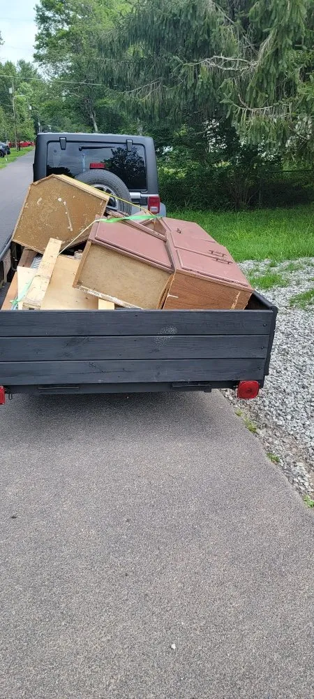 Top-rated yard cleanup service experts serving Oakland, MD - Mountain Movers Freelancing