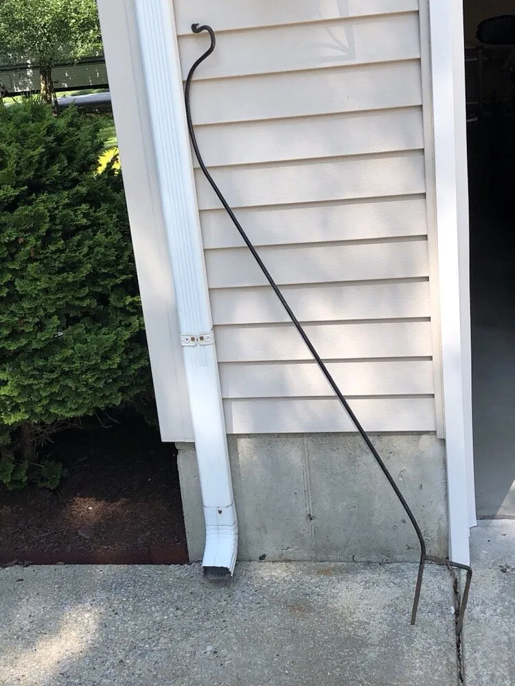 Professional lawn mowing service experts serving Ithaca, NY - Mountain Movers