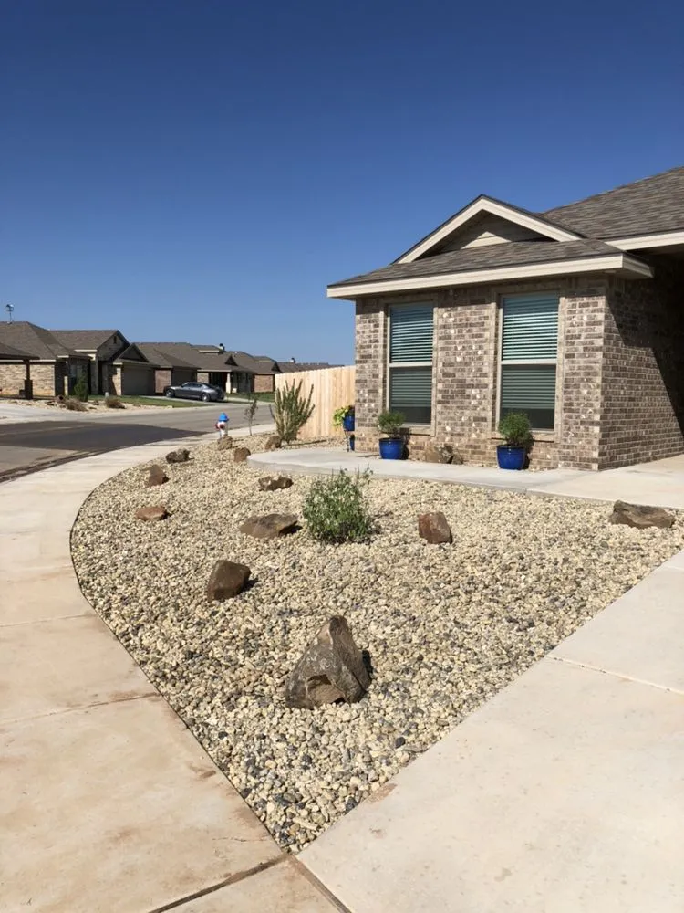 Top-rated yard maintenance in Lubbock, TX by Mountain Movers Landscape Fence & Tree