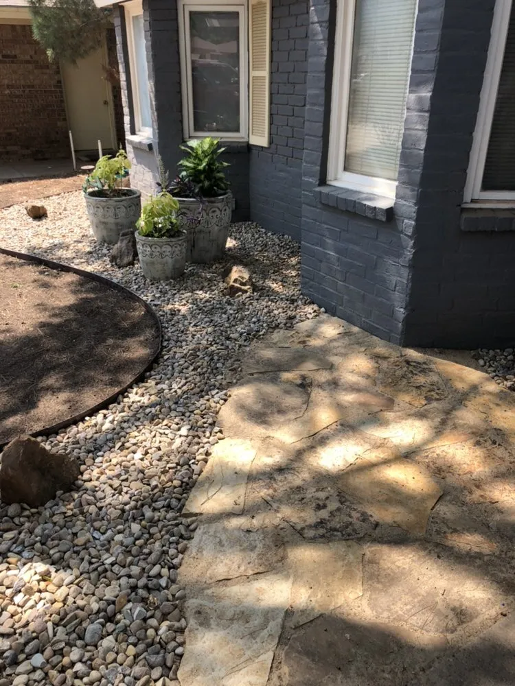 Top-rated garden landscaping in Lubbock, TX - Mountain Movers Landscape Fence & Tree