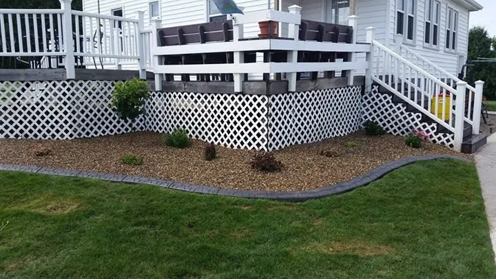 Professional outdoor landscaping experts serving MONTGOMRY VLG, MD - Mountain Peak Landscaping