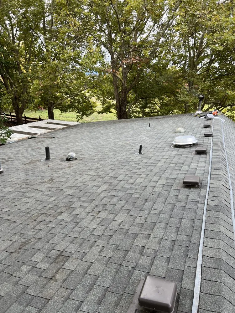 Reliable yard maintenance in Grants Pass, OR by Mountain Peak Yard Care