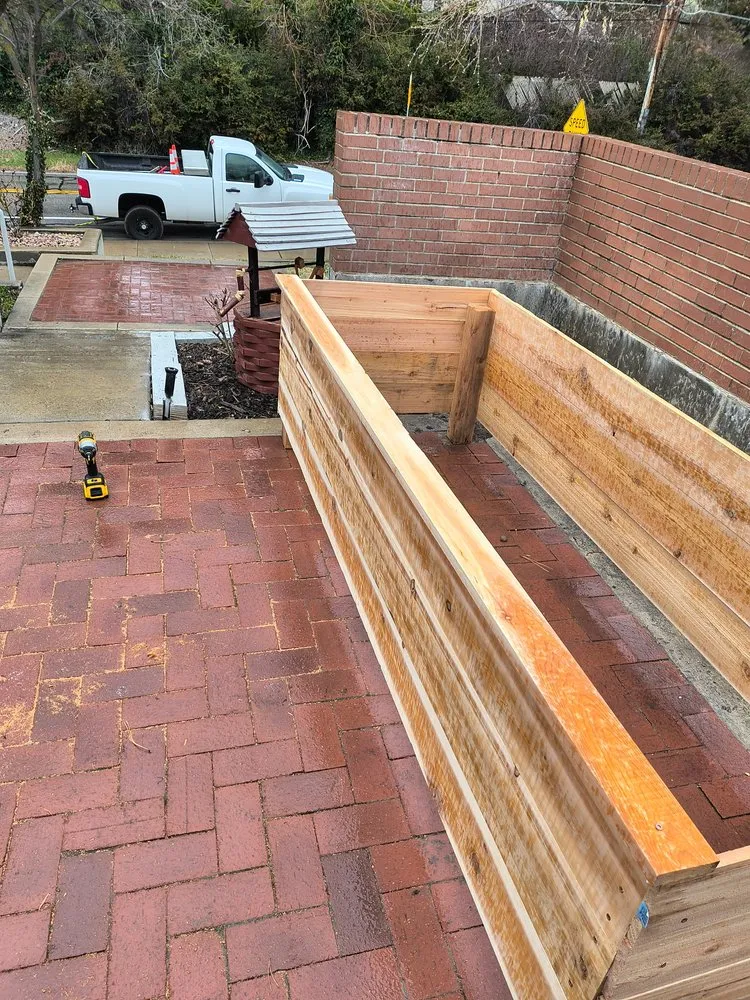 Custom lawn mowing service in Salt Lake City, UT by Mountain Peaks Landscaping