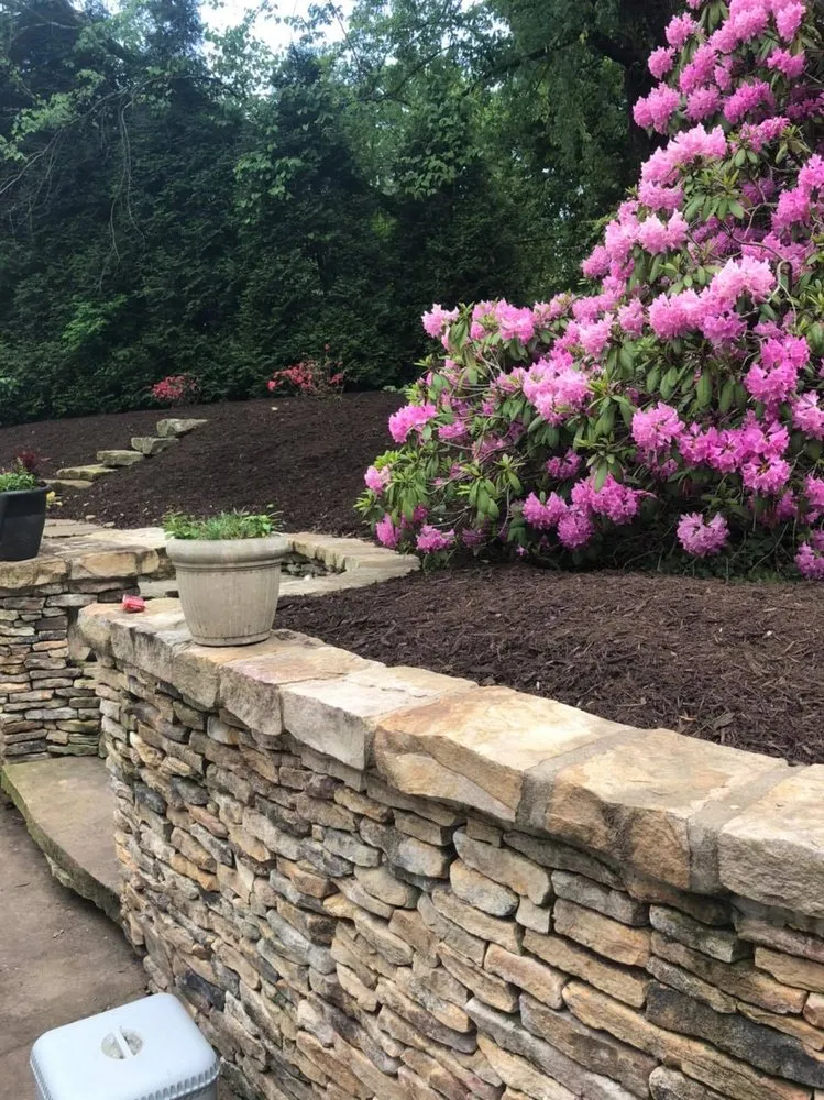 Expert landscaping services in Morgantown, WV - Mountain Top Landscaping