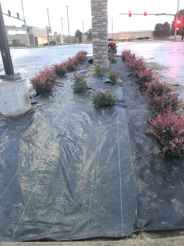 Top-rated residential landscaping experts serving Pocatello, ID - Mountain Top Lawn Care