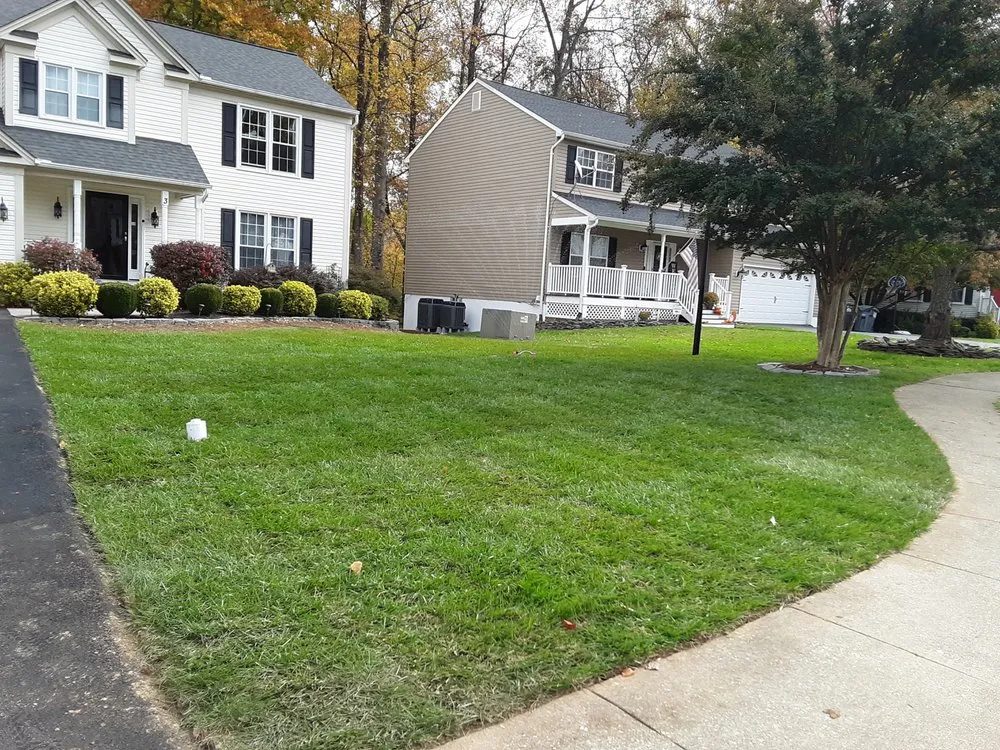 Professional yard maintenance in Fredericksburg, VA by Mountain Valley Landscaping