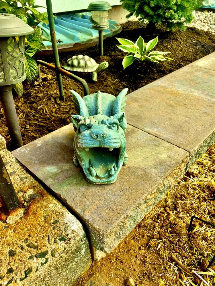 Expert lawn mowing service experts serving Cromwell, CT - Mountain View Landscape