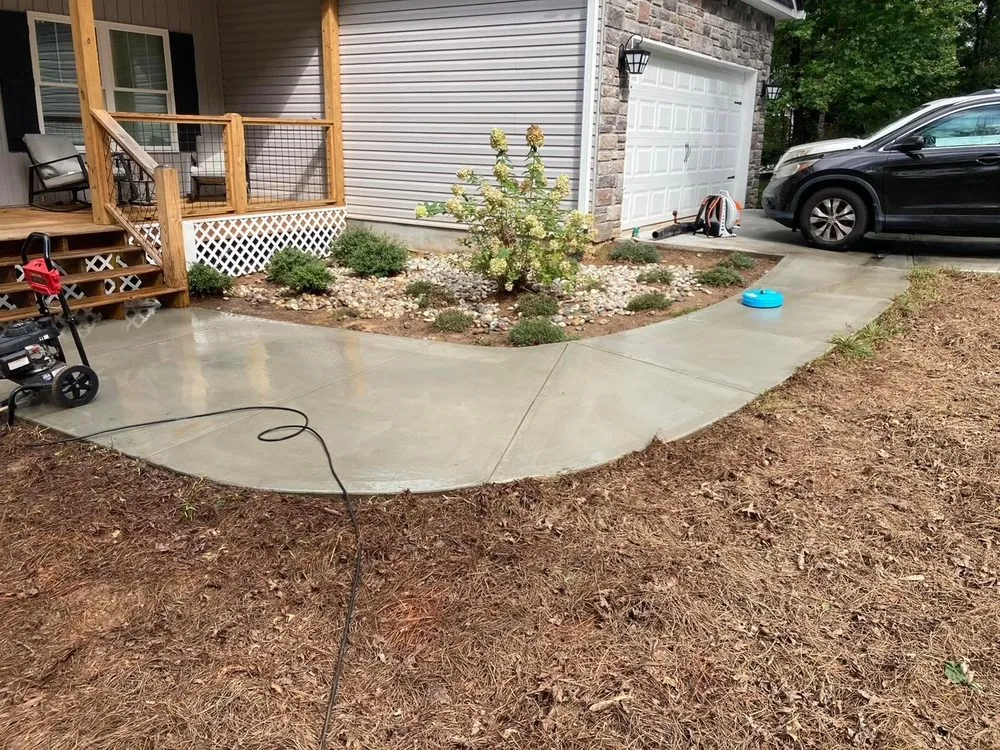 Reliable landscaping services with custom design in Cleveland, GA by Mountain View Landscaping