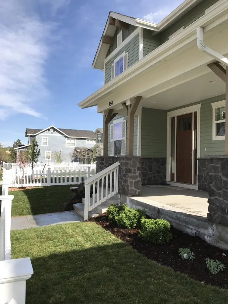 Top-rated landscaping services experts serving Longmont, CO - Mountain View Landscaping