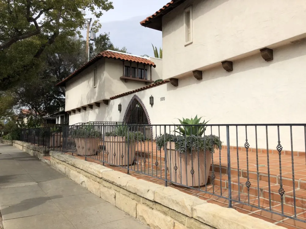 Reliable yard cleanup service in Santa Barbara, CA - Mountain View Landscaping