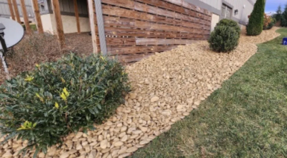 Professional landscaping services experts serving Etowah, NC - Mountain View Lawn and Garden