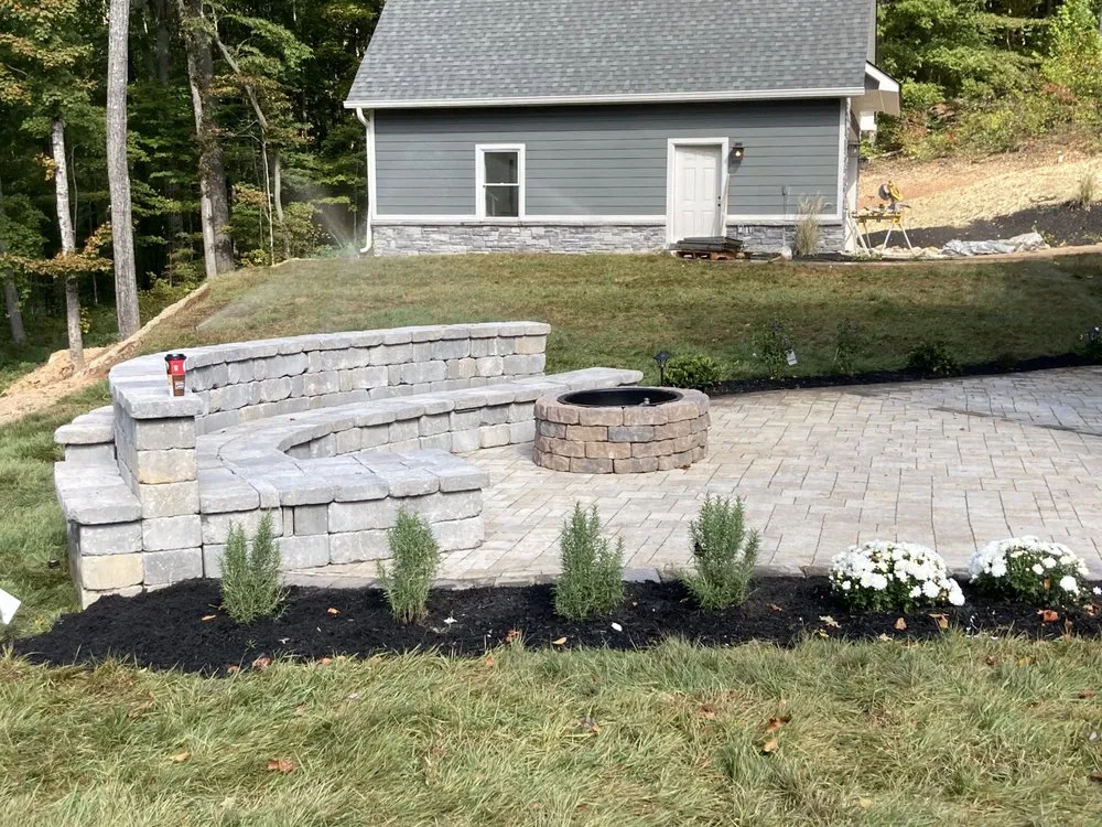 Affordable yard cleanup service for year-round maintenance across Knoxville, TN - Mountain View Lawnscapes