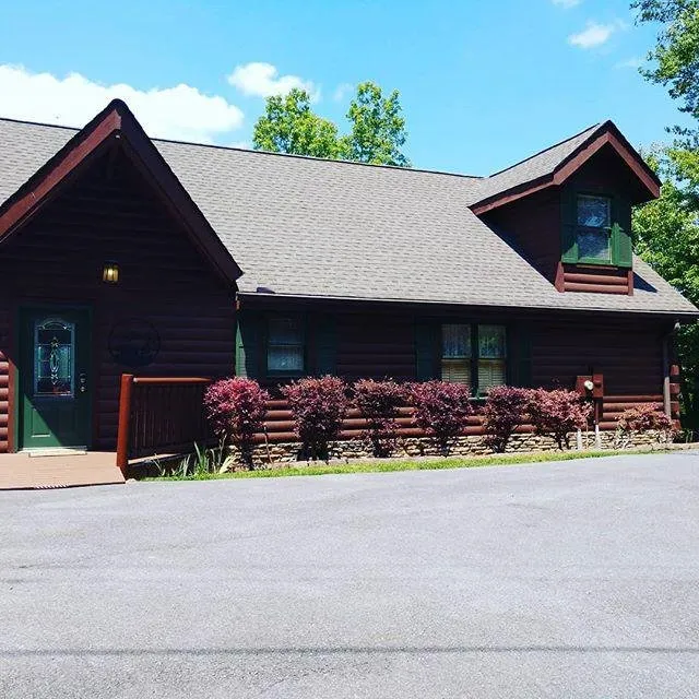 Professional landscaping services for beautiful yards across Pigeon Forge, TN - Mountain Willow Lawn Care