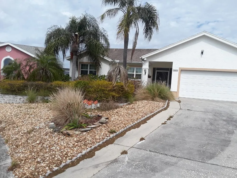 Reliable lawn mowing service with custom design in Alford, FL by Mountaineer Lawn Care And Home Services