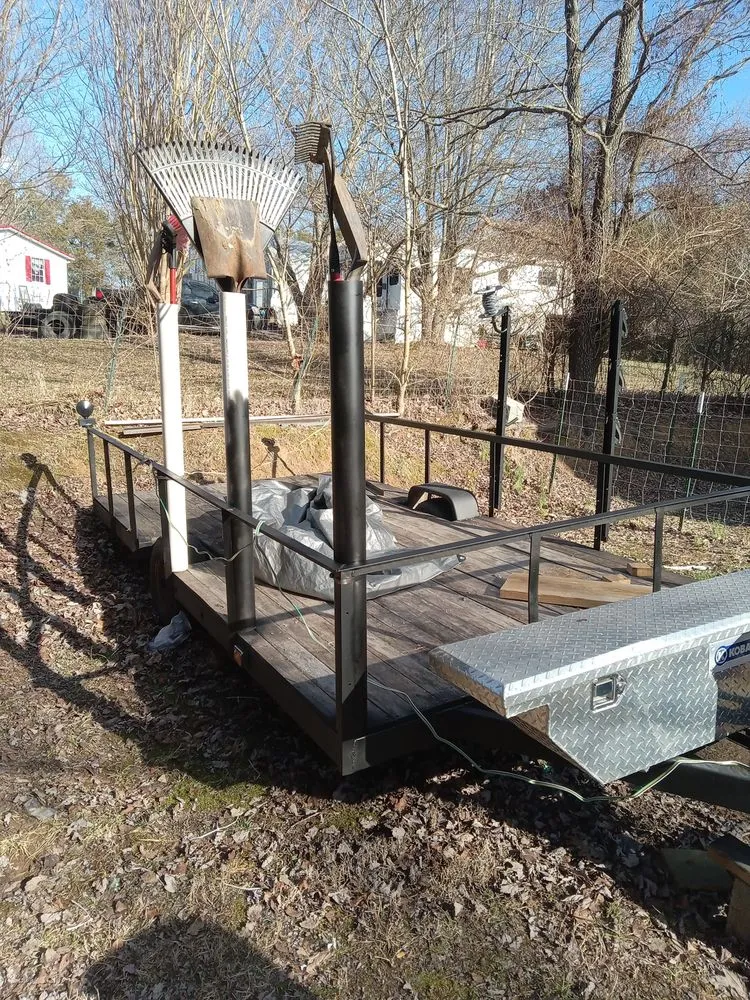 Custom outdoor landscaping in Sevierville, TN by Mountaineer Mowing & mulching