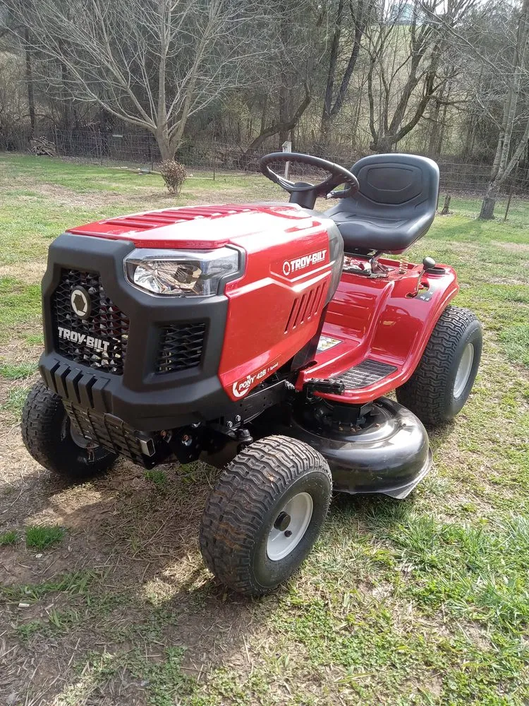 Professional landscape design in Sevierville, TN by Mountaineer Mowing & mulching