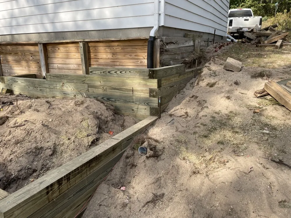 Top-rated lawn mowing service experts serving Evart, MI - Mountains Edge