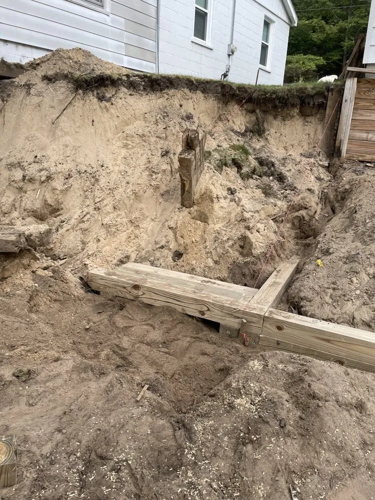 Professional outdoor landscaping in Evart, MI - Mountains Edge