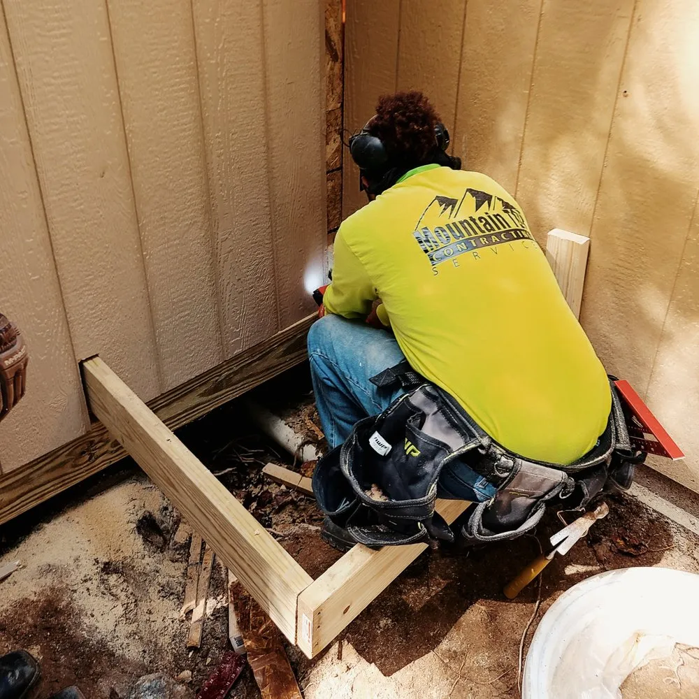 Expert yard maintenance in Asheville, NC - Mountaintop Lawn and Landscaping