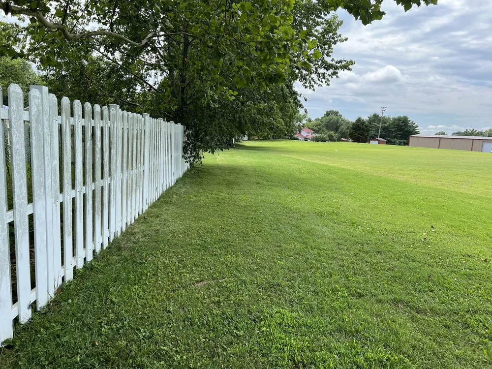 Trusted lawn mowing service experts serving Murfreesboro, TN - Moussa Enterprises Lawn Care Services