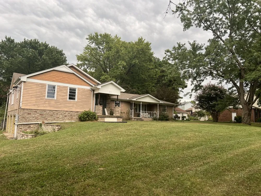 Local landscaping services in Murfreesboro, TN by Moussa Enterprises Lawn Care Services