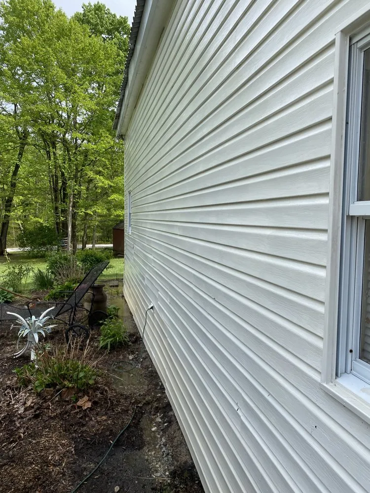 Expert yard maintenance in New Pekin, IN by Mousty Landscaping