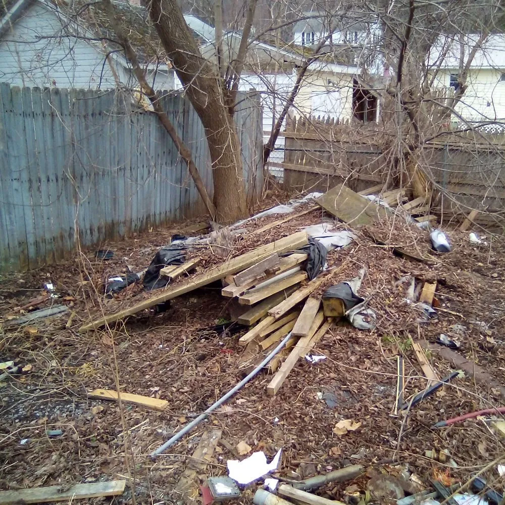 Expert lawn care service experts serving Bridgeport, CT - Moveforless